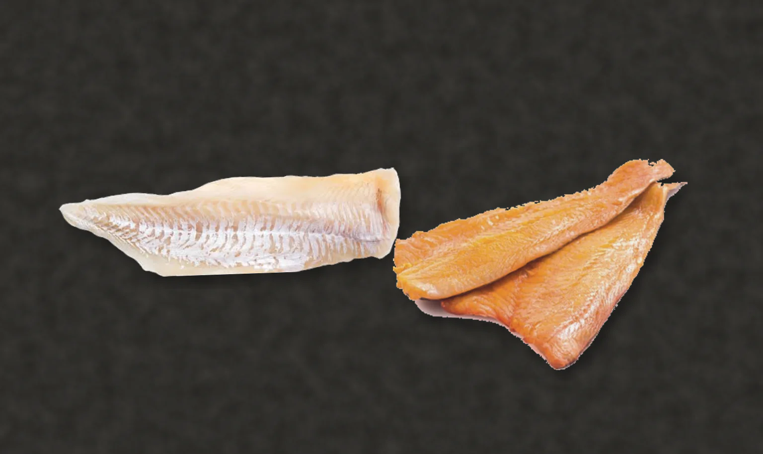 Filet frais d’aiglefin blanc nacré à côté d’un morceau de haddock naturellement fumé